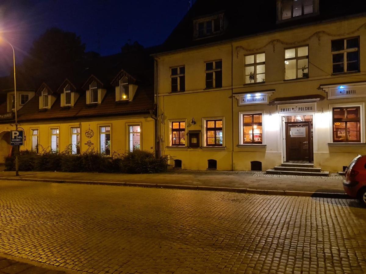 Hotel Zajazd Kultury, Dawniej Pocztowy Zielona Góra Esterno foto