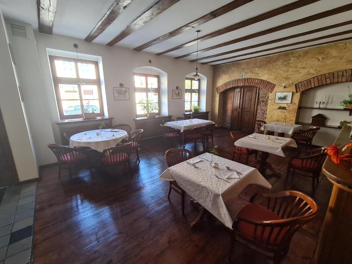 Hotel Zajazd Kultury, Dawniej Pocztowy Zielona Góra Esterno foto