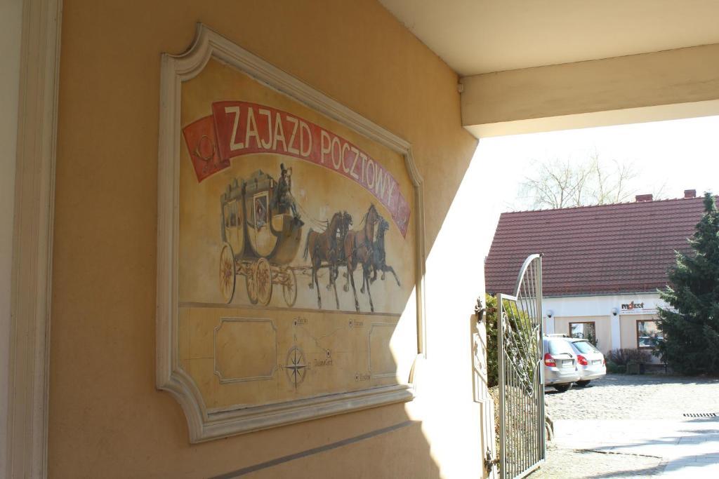 Hotel Zajazd Kultury, Dawniej Pocztowy Zielona Góra Esterno foto
