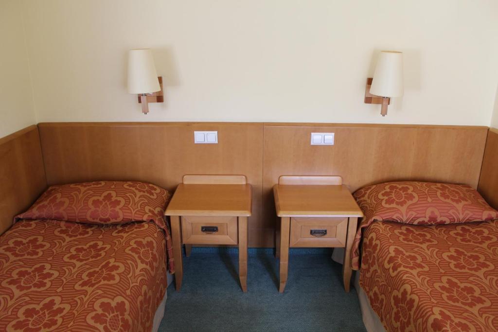 Hotel Zajazd Kultury, Dawniej Pocztowy Zielona Góra Esterno foto